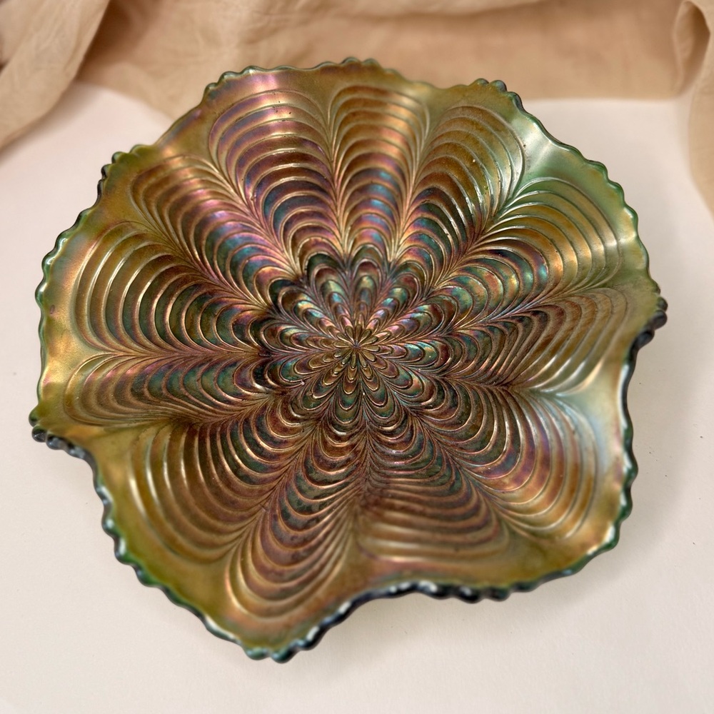 Carnival glass Fenton iridescent - Picture 3 of 3